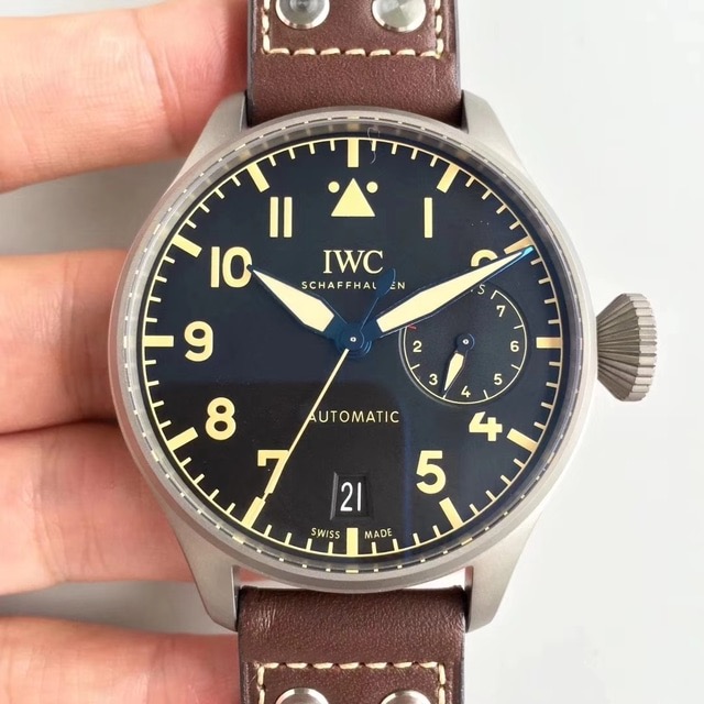 IWC 빅파일럿 IW501004 티타늄 빈티지 블랙.jpg