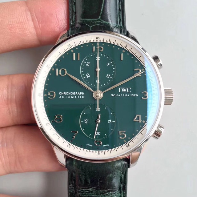 IWC 포르투기저 크로노그래프 150주년 에디션 그린.jpg