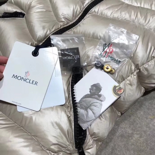 mmexport1540090065511.jpg